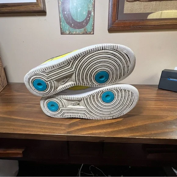 Nike Air Force 1 Peace Love Basketball Sneakers Shoes size 7Y 7 Youth Yellow - Picture 5 of 9